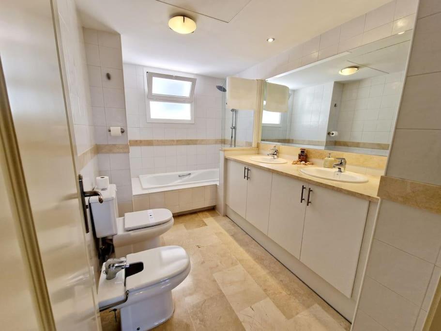 Palmeras Seaviews Appartement *