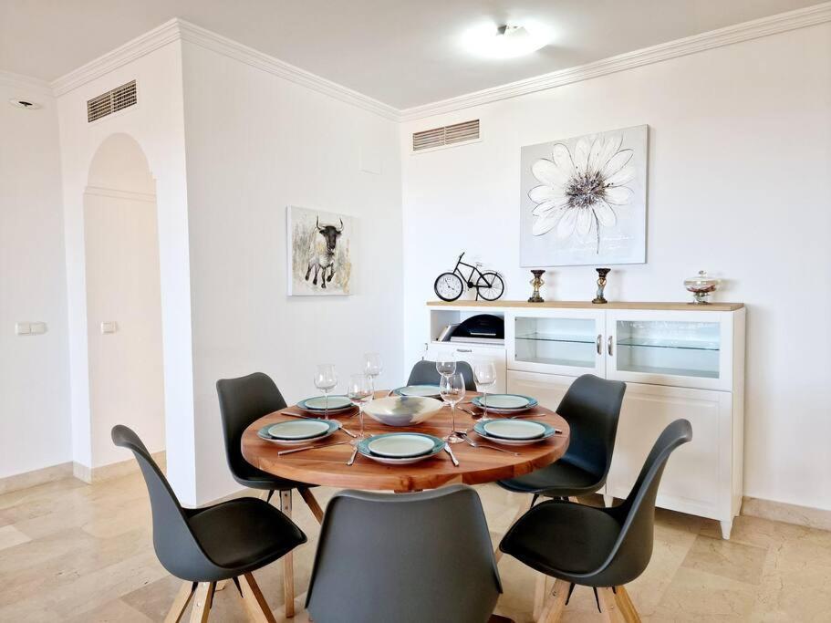 Palmeras Seaviews Appartement *